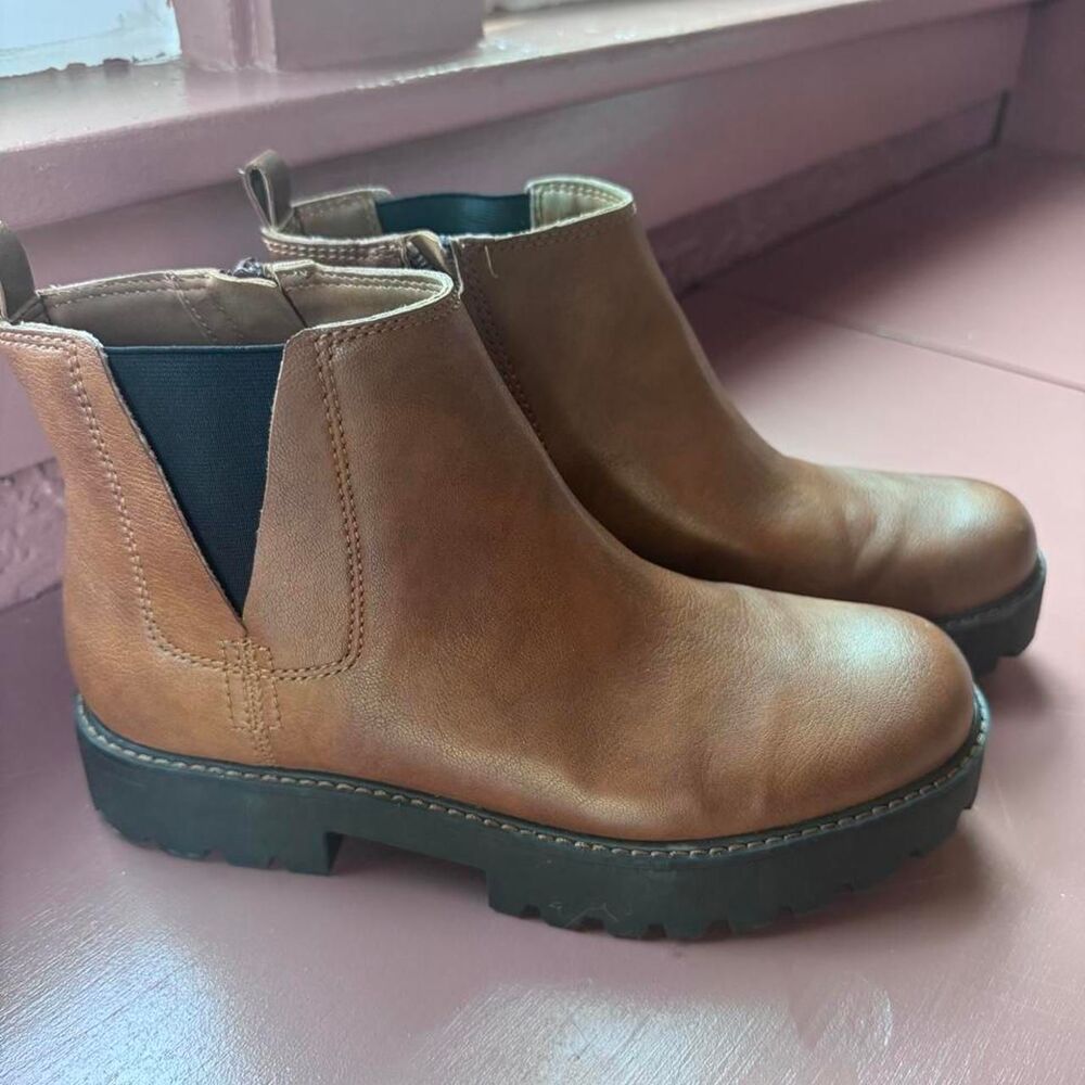 Zodiac Women's Cognac Chelsea Ankle Boots - Size 9